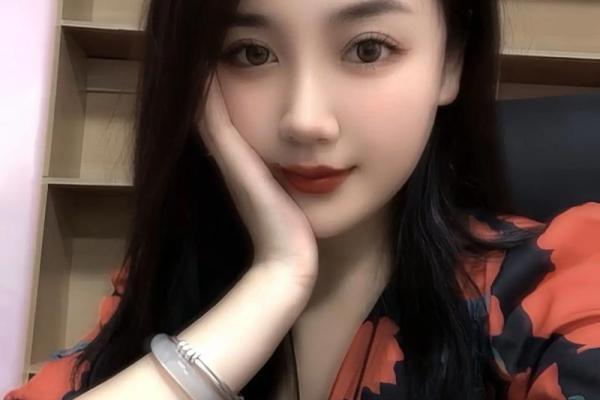 孙姓鸡宝宝起名技巧与推荐，助力宝宝名字与命运共飞翔