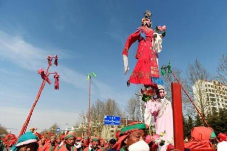 走进中国的节日风俗：庆祝的方式与寓意