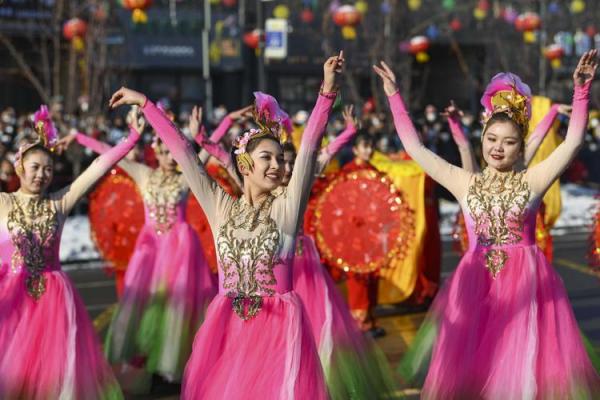 探秘新疆传统节日的独特魅力与庆祝方式
