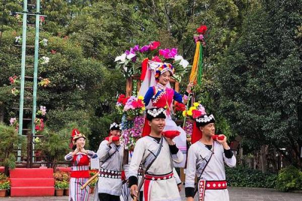 探寻神秘傈僳族，揭秘别样风情：一场不可错过的传统节日盛宴