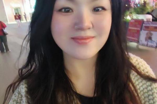 揭秘：这些女命注定穷困潦倒，命运为何如此坎坷？