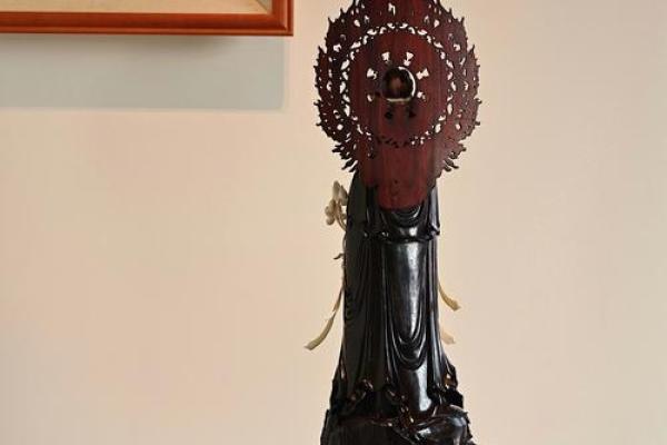 观音11面相揭秘：面相大师教你识人辨性，财运亨通