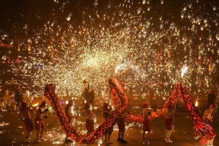 2018年度民俗盛宴：盘点十大传统节日魅力瞬间