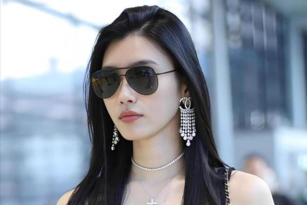溪梦瑶命理分析：她的命运为何如此波澜壮阔？