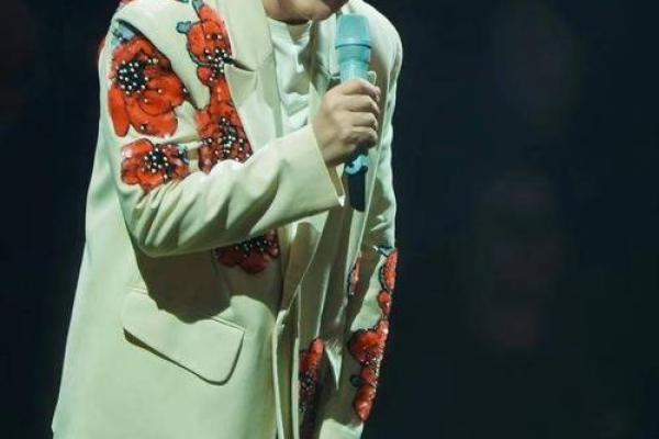 罗自祥面相揭秘：一眼识破命运转折点