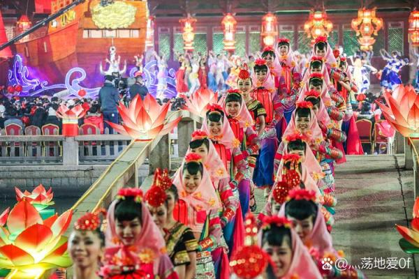56族欢庆，民俗盛宴：揭秘中国民族节日独特魅力