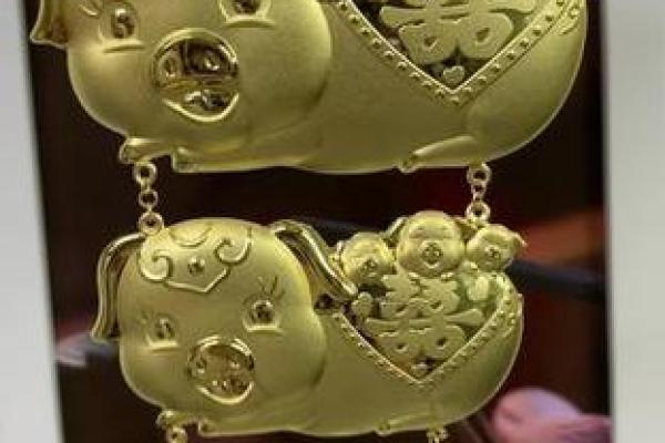 龙凤呈祥：女猪男龙婚姻的完美搭配