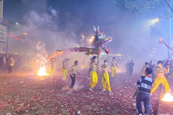 刀竿节：神秘古老的民俗狂欢，揭秘中国民间独特节日庆典