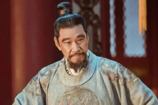 婴儿面相揭秘：预示未来的神童特征大揭秘